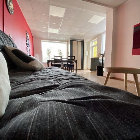 Logements Equipes A Onnaing Avec Espace Balneo En Option Proche Toyota, Autoroute Et Valenciennes Екстериор снимка